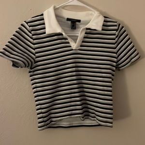 Short sleeve crop top